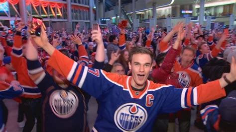 Oilers First Round Win Sends Edmonton Fans Into Frenzy Cbc News