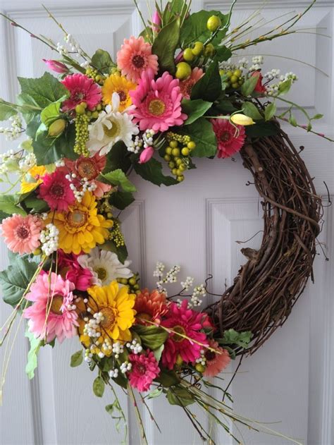 Pin By Starla Kingsford On Wreaths Wood Flower Wreath Spring Flower