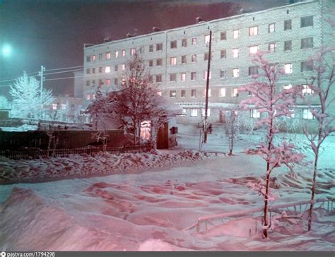 Зимний вечер в Сеймчане