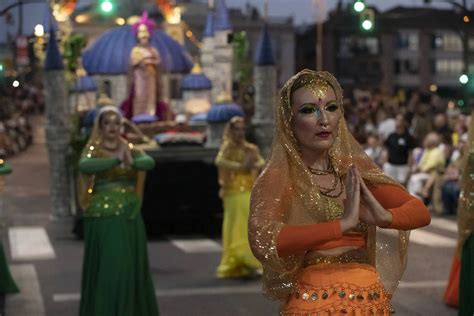 El Desfile De Moros Y Cristianos De Murcia En Im Genes La Verdad