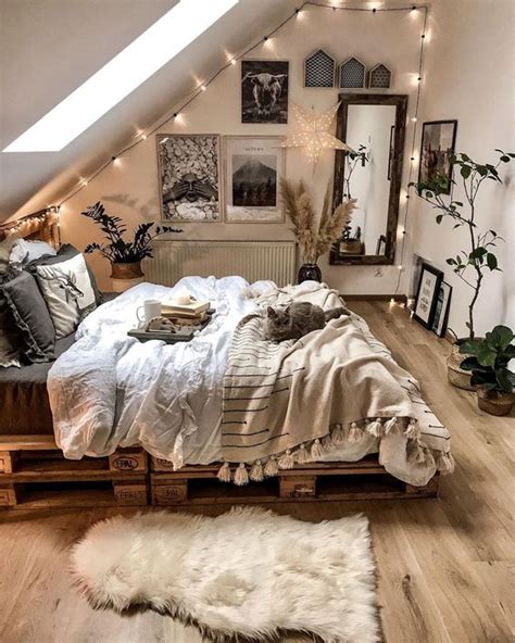 86 Small Bedrooms That Are Chic And Cozy Shelterness