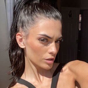 Gia Sinclaire Giasinclaire Greekgirltv Kissedby Gia Nude Leaks