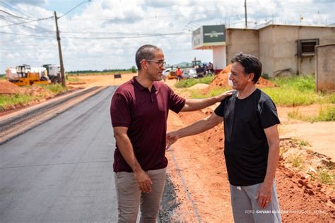 Arthur Henrique Visita Obras De Infraestrutura No Bairro Murilo