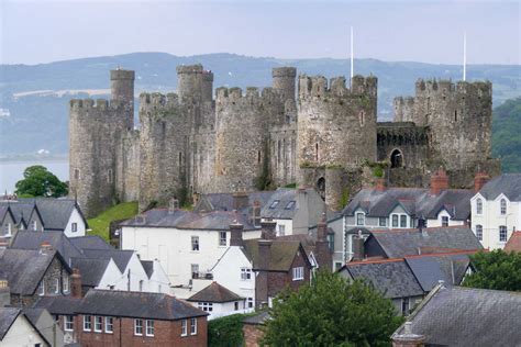 Wales Travel Guide by Rick Steves