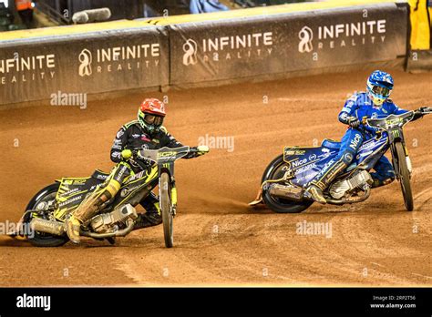 Martin Vaculik Red Outside Robert Lambert Blue In Semi