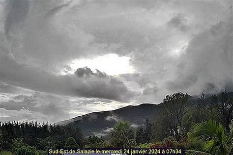 La Réunion vigilance orange fortes pluies et orages mais aussi