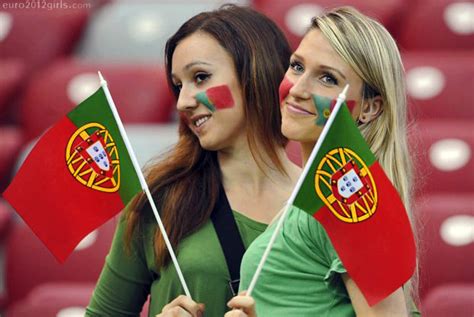 Euro Footballs Most Attractive Portuguese Female Fans Ye Kya