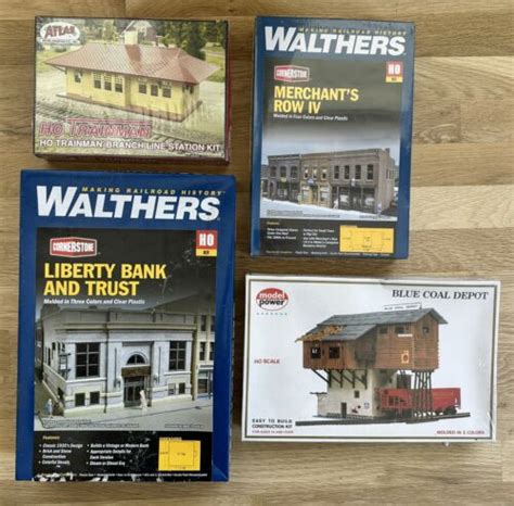 Lot 4 Walthers HO Scale Atlas Model Power Merchant S Row Liberty Bank