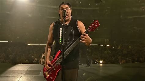 METALLICA Premier Live Video For "You Must Burn!" From Night 2 In St ...