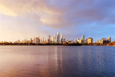 Premium Photo | The iconic albert park lake at sunset in melbourne victoria australia