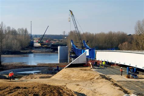 Colossal Chantier De La D Viation De Jargeau Le Tablier Du Pont De