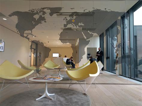 Společnost Ernst & Young — Praha, Na Florenci 2116/15 (telefon ...