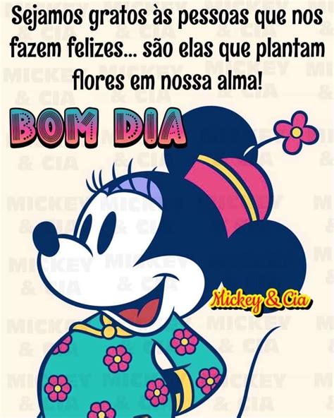 An Image Of A Cartoon Character With The Caption Bon Dua In Spanish