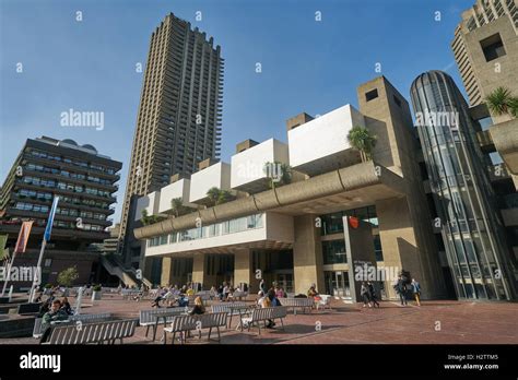 Architettura Moderna In Cemento Immagini E Fotos Stock Alamy