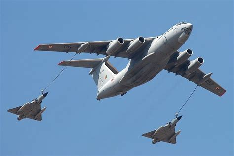 Il 78 o posto de gasolina voador russo VÍDEO Russia Beyond BR