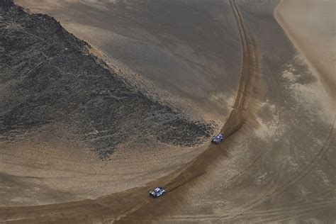 Spectator dies after incident in Dakar Rally