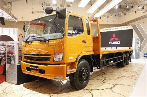 Mitsubishi Fuso Perkuat Pasar Indonesia Melalui Varian Baru Fighter