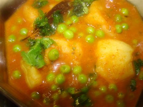 My Favorite Recipes Collection Aloo Matar Ka Jhol Spicy Potatoes And