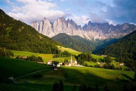 Best Time to Visit the Dolomites for Hiking