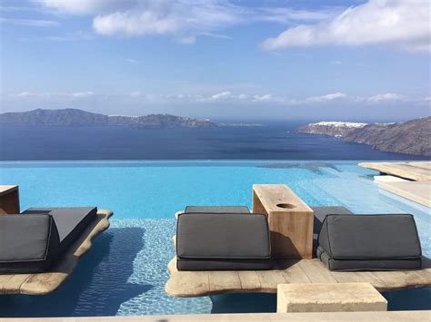 Best All-Inclusive Resorts in Santorini - 2024 Guide