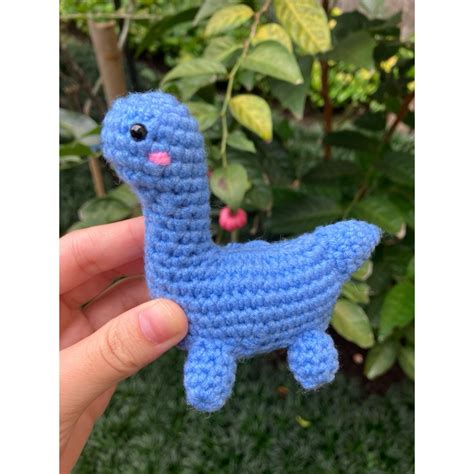 Jual Dino Brontosaurus Crochet Keychain Gantungan Kunci Rajut Custom
