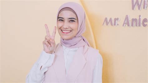 Foto Usai Menikah Dengan Iqbal Rosadi Nadya Mustika Pengin Umroh