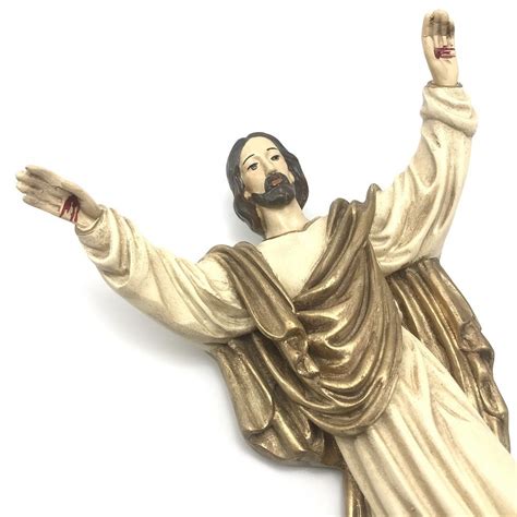 Imagem Jesus Cristo Ressuscitado De Parede Resina 30 Cm