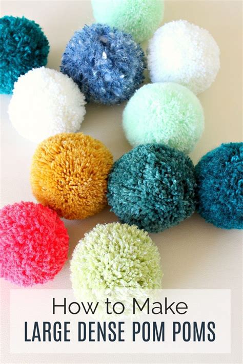 How To Make A Pom Pom Out Of Yarn