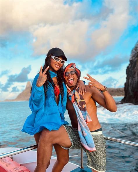 Ludmilla abre álbum de viagem a Noronha Brunna Gonçalves