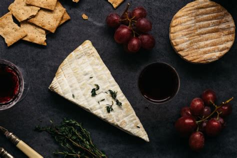 Six Tips To Make You An Expert At Cheese And Wine Pairing L Wine L