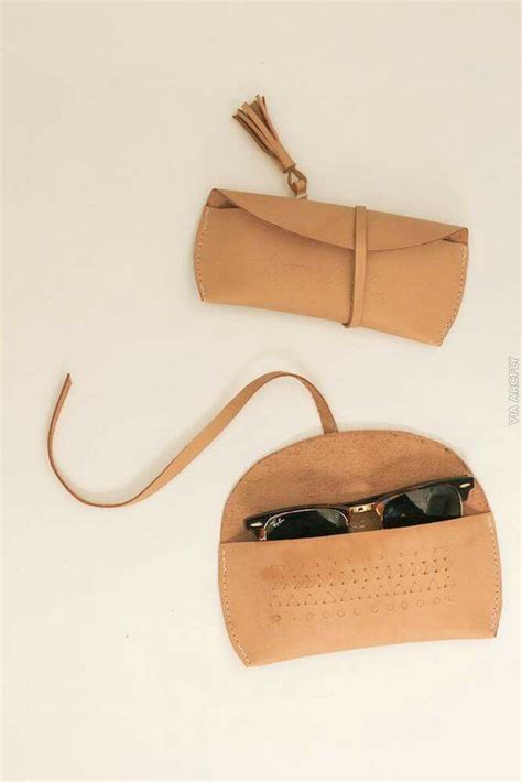 Pin By Shayoni Shah On Accessories Leather Bag Tutorial Diy Leather