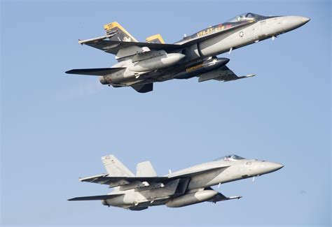 The Difference Between Fa 18 Hornet And Fa 18 Super Hornet Fighter ...