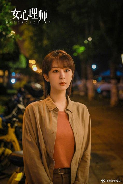 Top nữ diễn viên hot nhất Cbiz Triệu Lệ Dĩnh thua đau trước đàn em diễn dở Cúc Tịnh Y