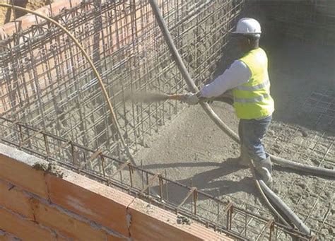 Gutinado de hormigón proyectado para la piscina Ferros La Pobla Ferros