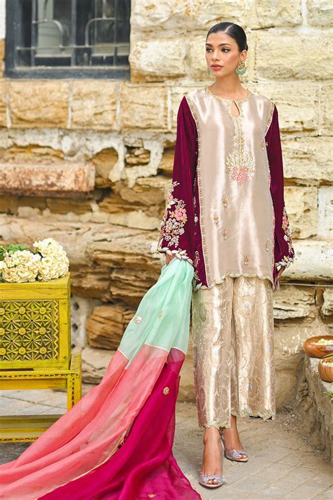 Maveen – Sania Maskatiya International