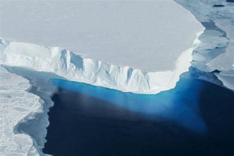 Antarctica Floating Ice Shelves Are Rapidly Melting Study Nbc News