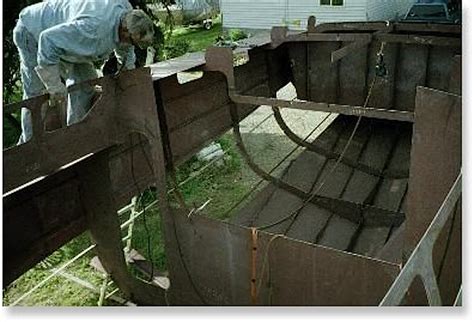 METAL BOAT CONSTRUCTION: Strong As Hell - Wave Train