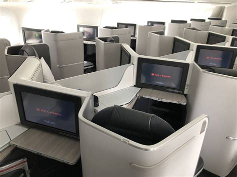 Classe Executiva Da Air Canada No B Voo Inaugural Entre S O