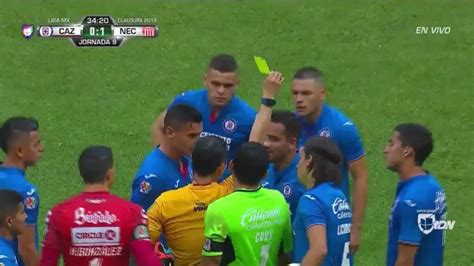 Tarjeta Amarilla El Rbitro Amonesta A Adri N Aldrete De Cruz Azul