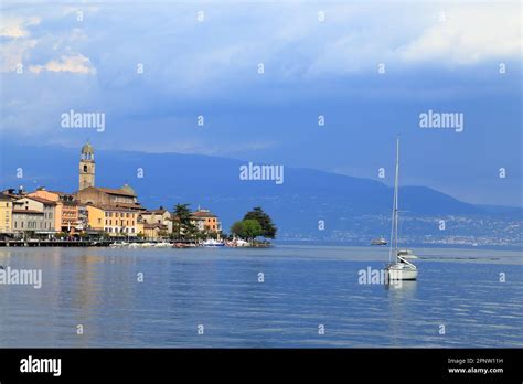 Salò Town Lake Garda Lago Di Garda Gardasee Stock Photo Alamy