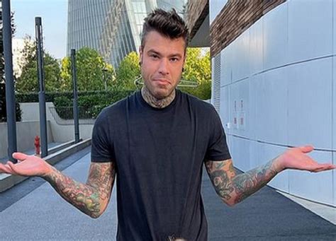 Caso Orlandi Figuraccia Di Fedez Che Ride Il Fratello Pietro Lo