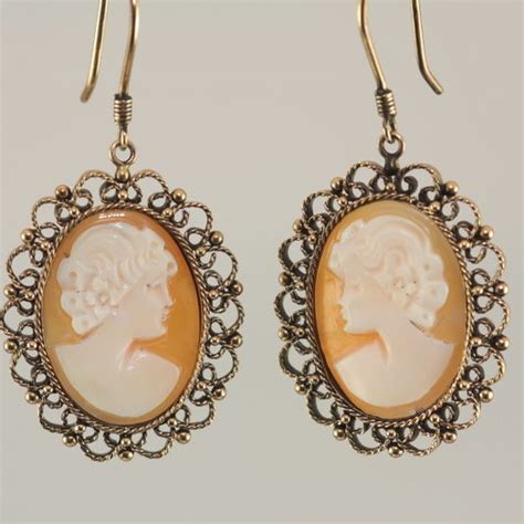 Vintage Cameo Earrings