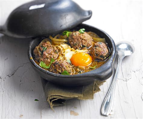 Recette orientale Tajine de viande hachée aux œufs