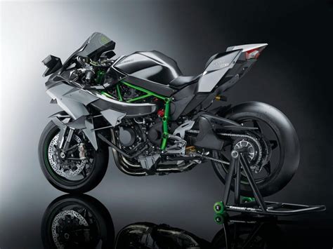 Best Sports Bike in the world - Kawasaki Ninja H2R