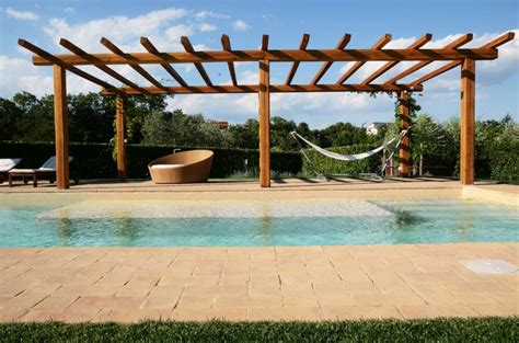 Pavimentazione Piscina Antiscivolo E Bordo Piscina In Cotto