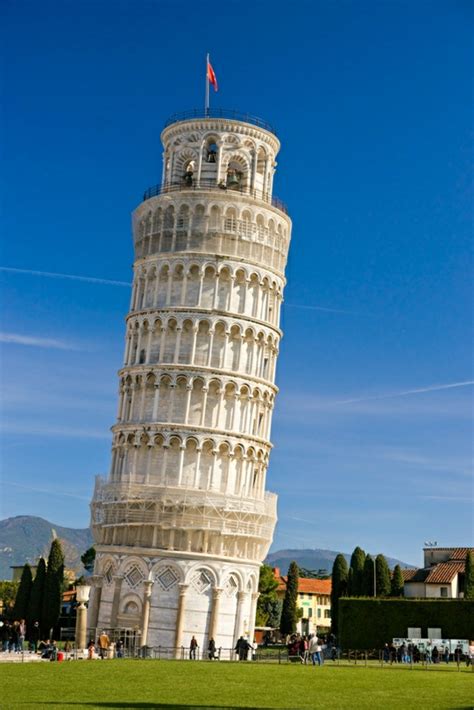 Der Pisa Turm Schief Und Symbolhaft