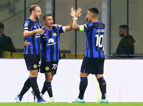 Champions League Sorridono Le Italiane Vittorie Per Inter E Napoli