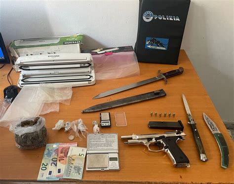 Trovato Con Pistola A Salve Senza Tappo Rosso E Droga Arrestato