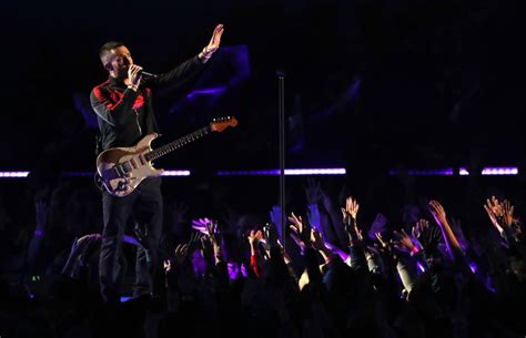 Maroon 5 Super Bowl Halftime Show Photos 2019 | POPSUGAR Entertainment