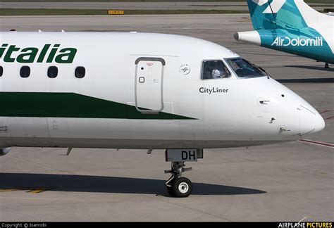 Ei Rdh Alitalia Embraer Erj 175 170 200 At Verona Villafranca